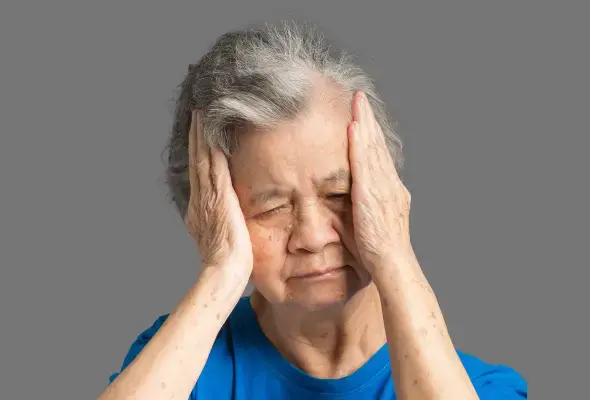 باحثون بريطانيون يجرون أبحاثًا على علاج الزهايمر