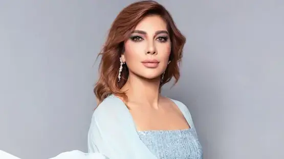 أصالة نصري خلال حفلها في دبي تقدم أغنية من ألبومها الجديد "ضريبة البعد
