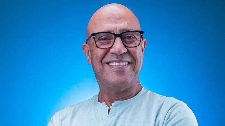 أشرف عبدالباقي خلال ندوة مفتوحة في مهرجان المنيا الدولي للمسرح مع الإشادة بالمخرج خالد جلال