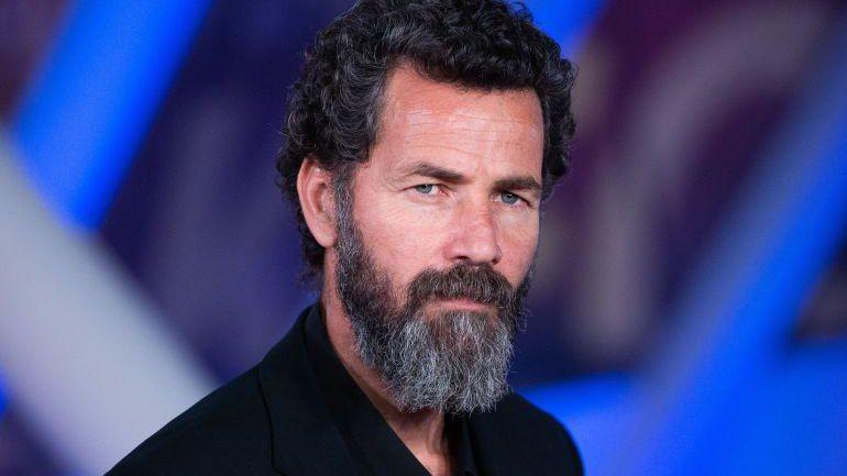 صالح بكري يشكر أهالي مخيمات عسكر ونابلس على إقامة عزاء والده محمد بكري