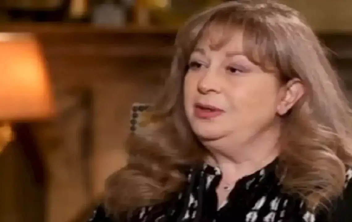 الفنانة سمية الألفي أثناء إحدى إطلالاتها الفنية