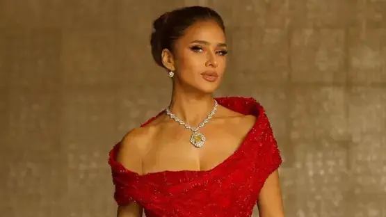 لقطة من فيلم جنازة ولا جوازة مع نيللي كريم وشريف سلامة
