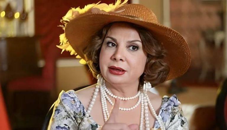 الفنانة فادية عبد الغني خلال تصوير مسلسل "أولاد الراعي" وتؤكد عودتها القوية للشاشة ✨🎬💖