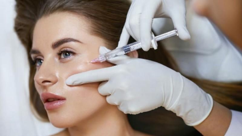  خطر انسداد الأوعية الدموية بعد حقن الفيلر
