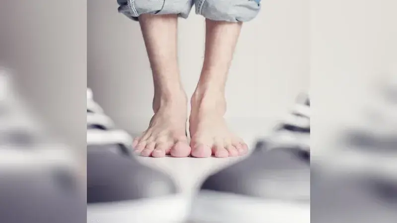 برودة القدمين تحذير لارتفاع الكوليسترول