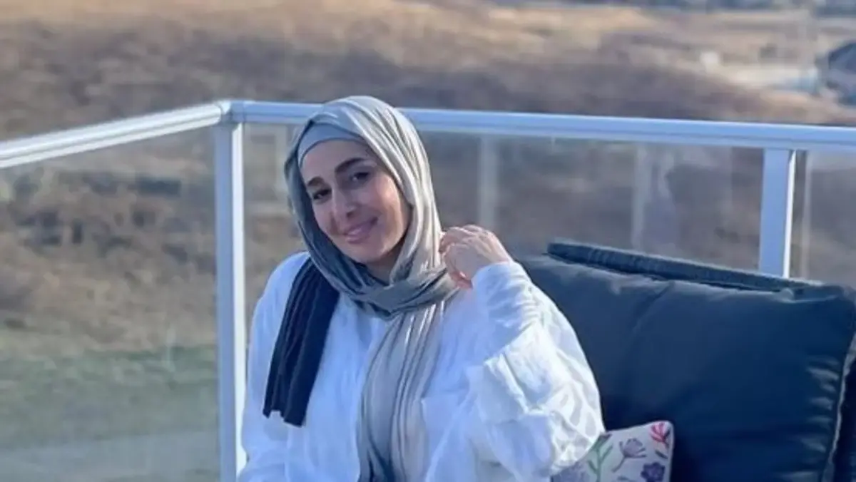 حلا شيحة تحث متابعيها على قراءة القرآن الكريم والهداية الروحية