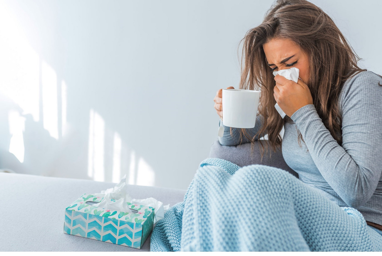 أسباب شعور البعض بالبرد أكثر من غيرهم وأهمية الفيتامينات