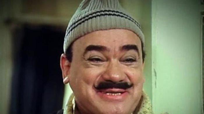 الفنان محمد رضا في إحدى شخصياته الكوميدية الشهيرة