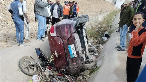 حادث تصادم دراجة نارية وسيارة أعلى طريق الهضبة الوسطى بالمقطم