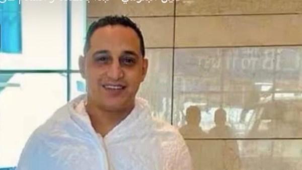 رضا البحراوي يؤدي مناسك العمرة من أمام الكعبة ويستذكر والدته