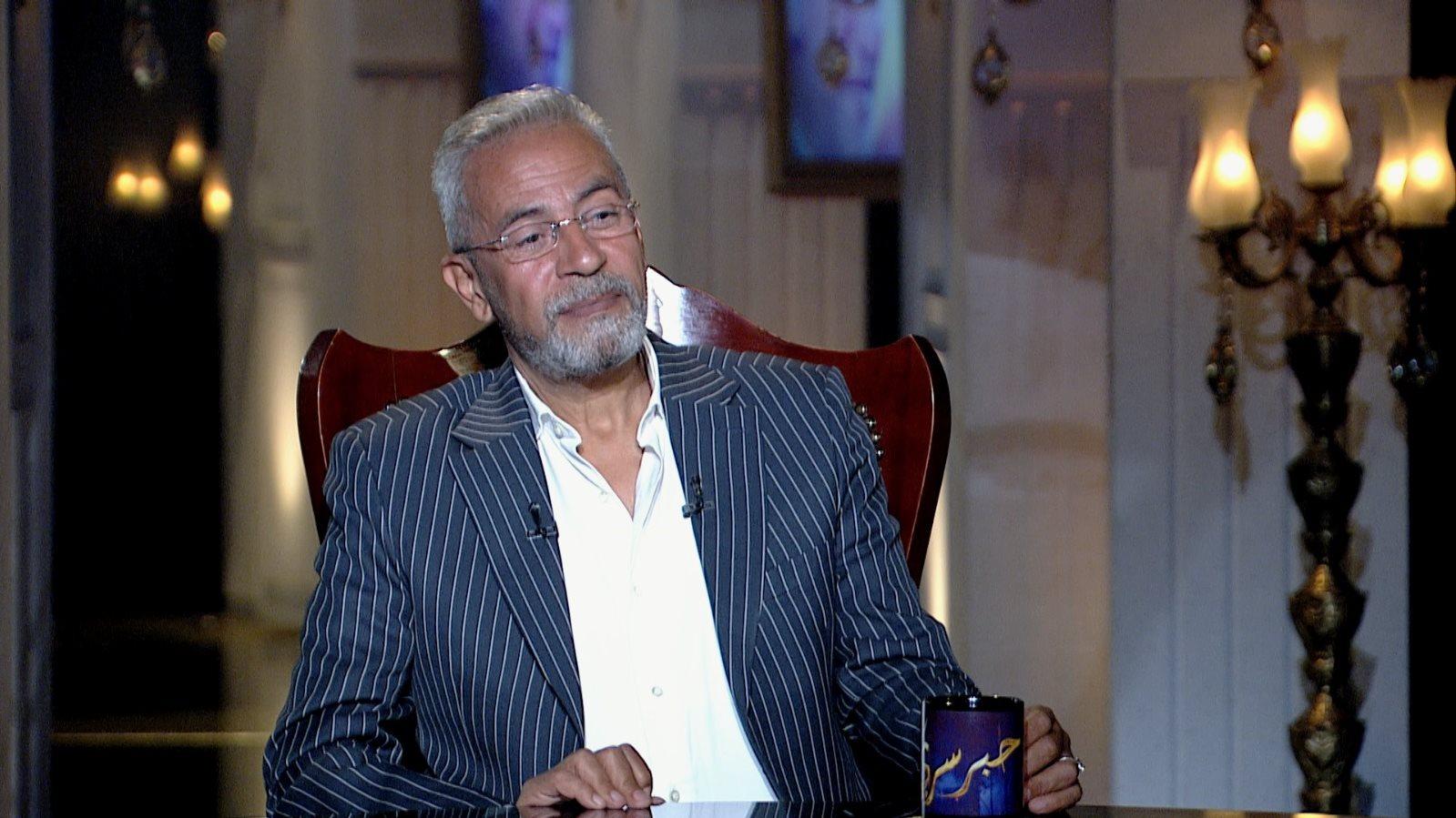 مصطفى غريب أثناء مشهد مؤثر في مسلسل "هي كيميا"