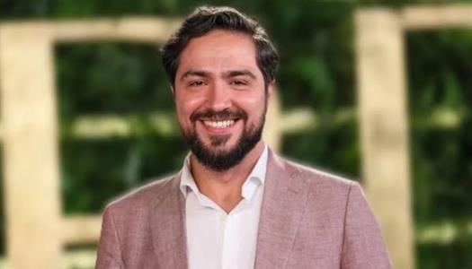 مشهد دعم محمد القس لروجينا بعد هروب زوجها في الحلقة 7 من حد أقصى