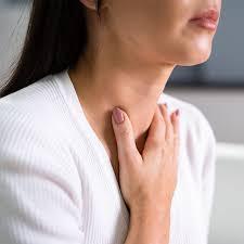 علامات اضطرابات الغدة الدرقية تشمل الطاقة، الوزن، ضربات القلب، والمزاج