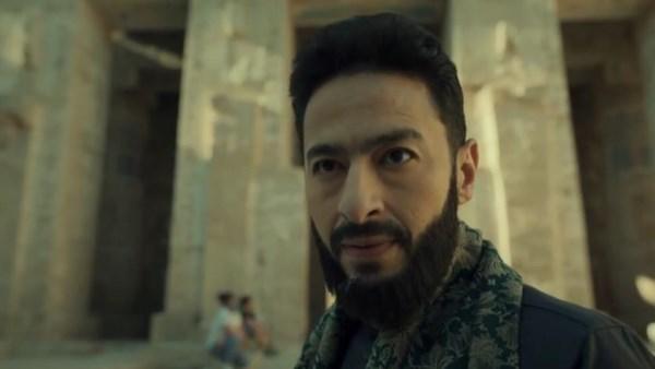 حمادة هلال في مشهد صدمة بعد فقدان الحجر الثاني في الحلقة الثامنة من المداح 6