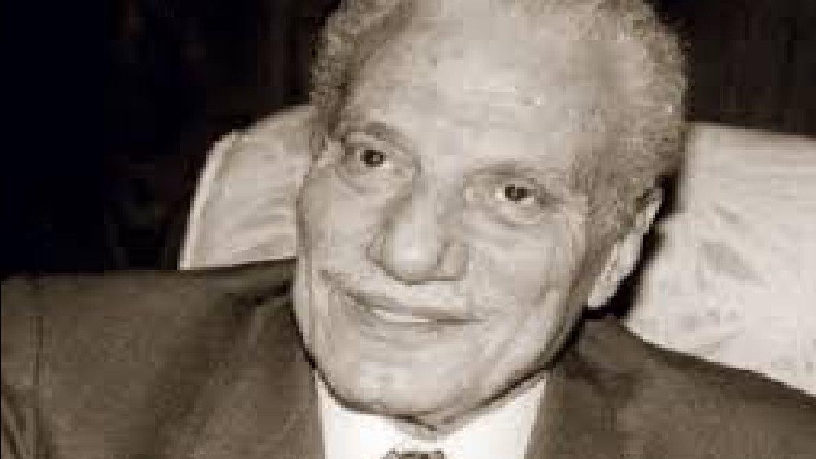 الكاتب والمخرج المصري سعد الدين وهبة مع زوجته الفنانة سميحة أيوب