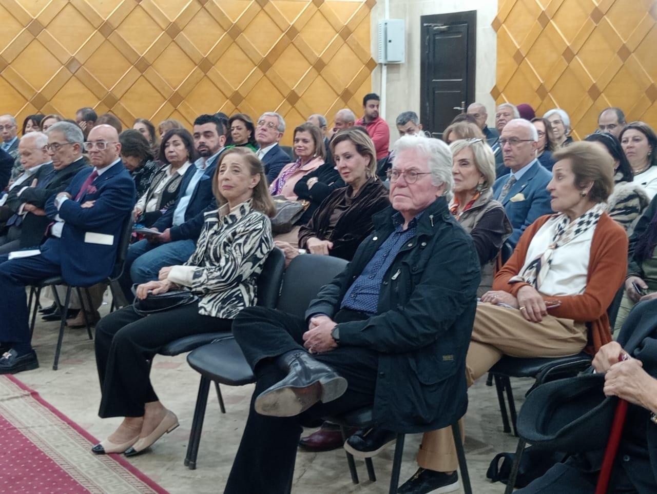 ندوة الأدب المصري القديم بمكتبة القاهرة الكبرى بحضور نخبة من المثقفين