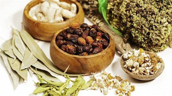 خلطات أعشاب طبيعية لدعم الأعصاب وتحسين المزاج