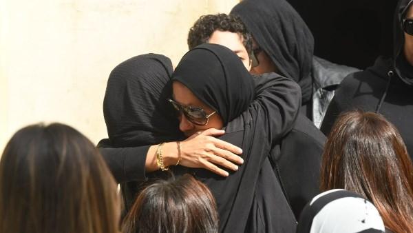 ريم مصطفى في جنازة والدتها بمسجد أسد بن الفرات بالدقي