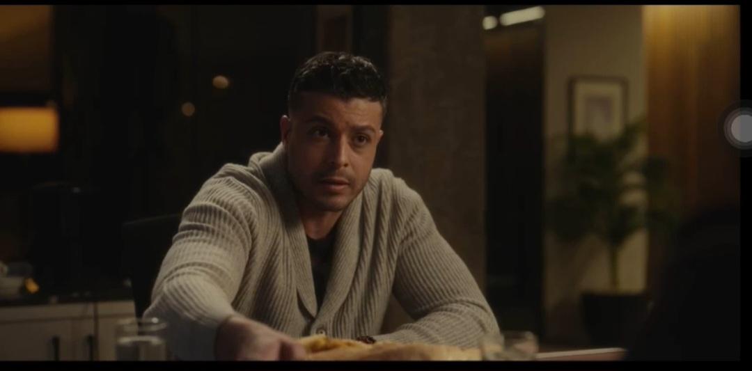 محمد حماد في مشهد من مسلسل رأس الأفعى – أداء تمثيلي درامي مؤثر