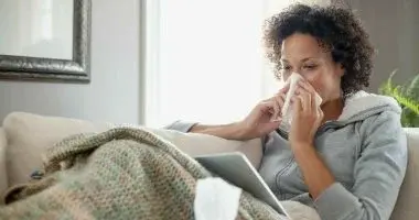 مدة عدوى الإنفلونزا ومتى يصبح الخروج من المنزل آمنًا
