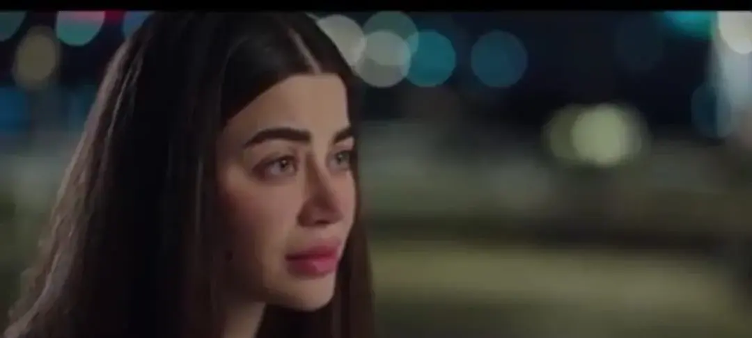 يارا السكري وأحمد العوضي في مشاهد رومانسية من مسلسل على كلاي