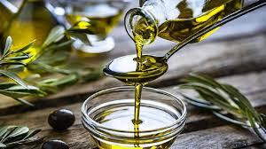 زيت الزيتون البكر يعزز الصحة والقيمة الغذائية للطعام