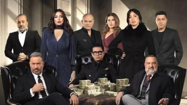 مشهد من مسلسل أولاد الراعي يجمع الأخوة الثلاثة في مواجهة التحديات