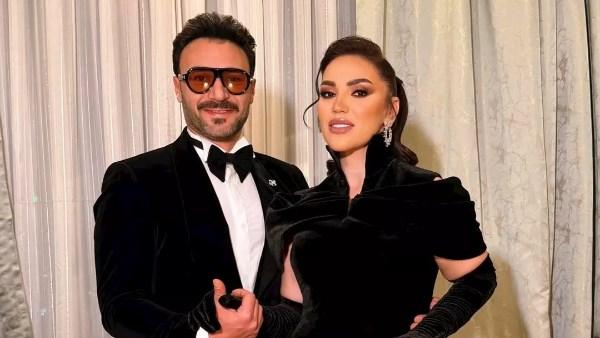 مي فاروق وعمرو العمروسي بإطلالات سوداء متناسقة في كواليس Joy Awards