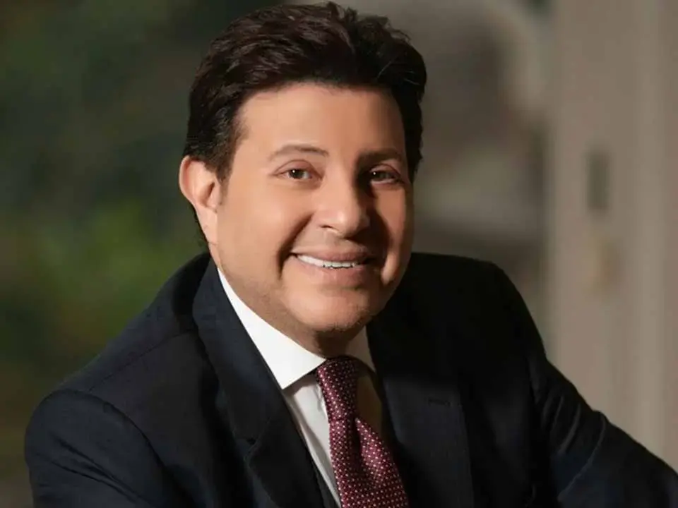 هاني شاكر يوجه رسالة تضامن إلى الشعب التونسي بعد الفيضانات