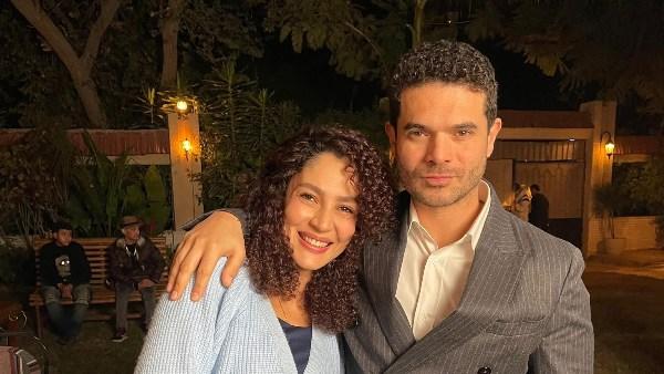 ندى موسى وعمرو صالح في كواليس مسلسل “فرصة أخيرة” أثناء تصوير أحد المشاهد