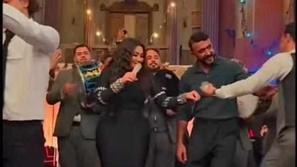 كواليس مسلسل “علي كلاي” تجمع أحمد العوضي مع رحمة محسن في أجواء حماسية قبل رمضان 2026.