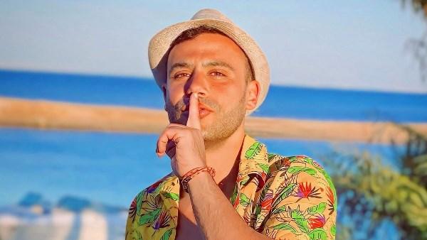 محمد إمام يعلق بسخرية على الأعلى أجراً والأعلى مشاهدة