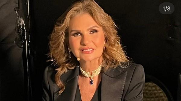 يسرا داخل مكتب يوسف شاهين خلال زيارة مئويته