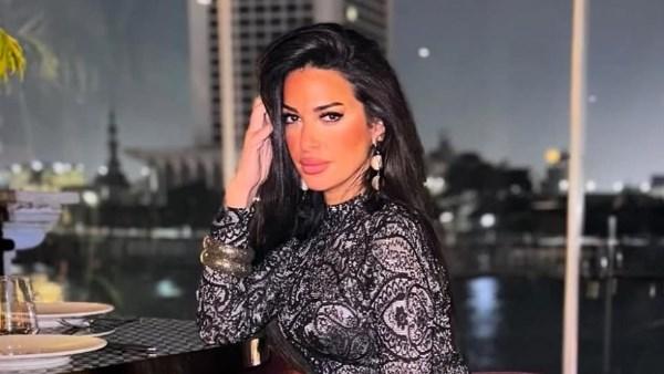 إلهام وجدي خلال تصوير مسلسل «على قد الحب» بدور سيدة أعمال