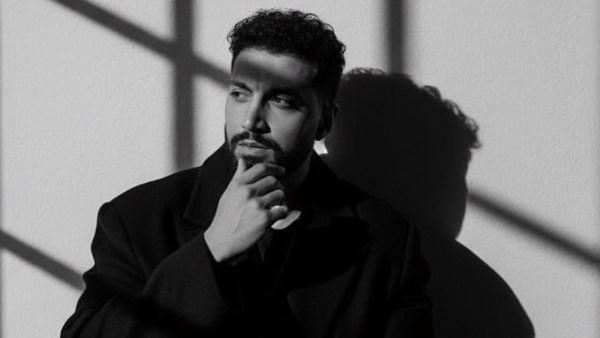 عمرو المصري يعلن وفاة والده عبر إنستجرام ويحدد موعد العزاء بمسجد حسن الشربتلي