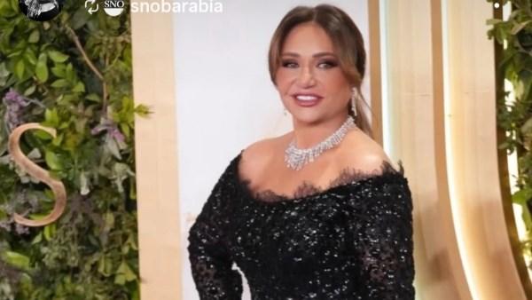ليلى علوي تتألق بفستان أسود مطرز في أحدث ظهور 