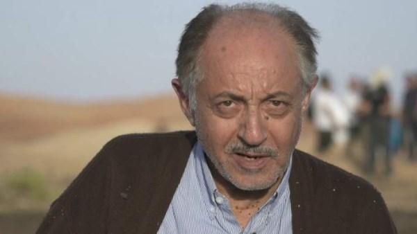 "عبد العزيز مخيون يطمئن الجمهور بعد نجاح العملية الجراحية ويشكر الفريق الطبي"