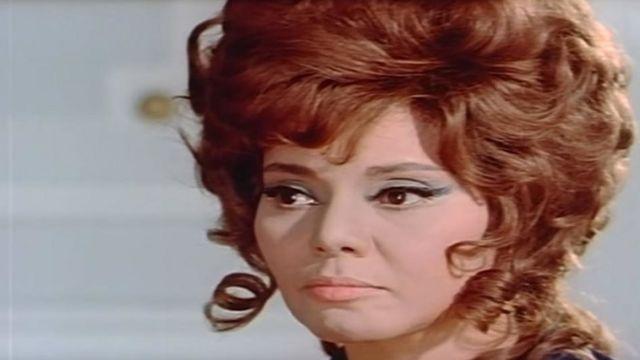 ماجدة الصباحي خلال تصوير فيلم جميلة بوحريد مع يوسف شاهين