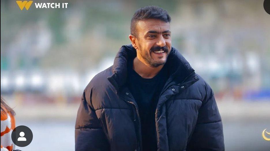 أحمد العوضي يحتفل بأرقام مشاهدة برومو مسلسل “على كلاي” قبل رمضان 2026.