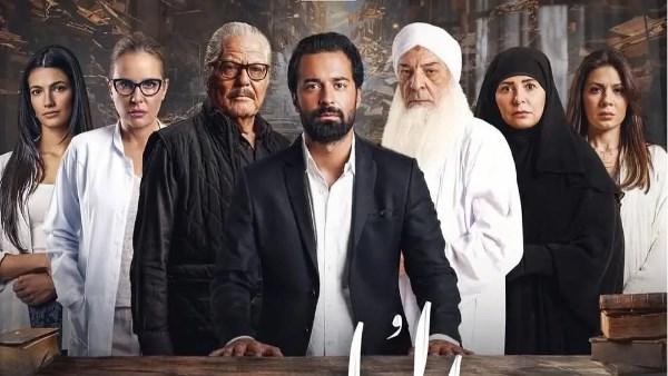 مشهد من فيلم "الملحد" والفنان أحمد حاتم أثناء تصوير المشهد