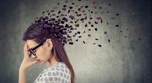 رسم توضيحي لارتباط النشاط اليومي بمخاطر الخرف لدى كبار السن