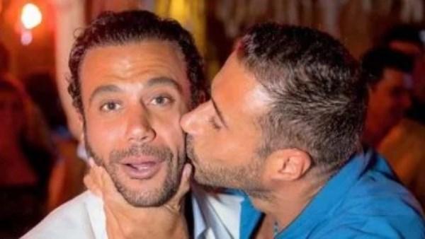 محمد إمام يحتفل بأحمد السعدني ويشارك صورته مع كبار نجوم الفن