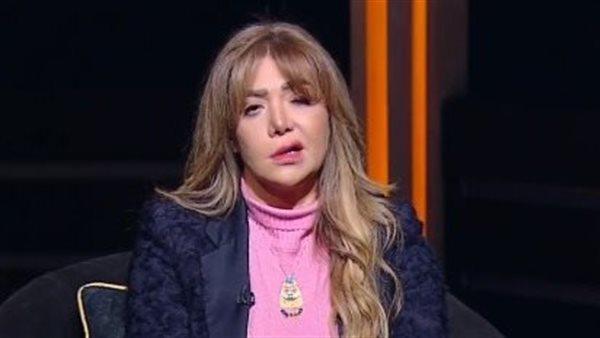 الفنانة لقاء سويدان بعد إصابتها بالتهاب العصب السابع