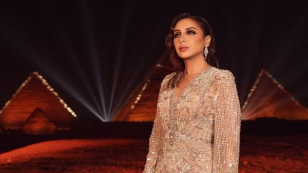 أنغام أثناء استلام جائزة الفنانة المفضلة في Joy Awards بنسخته السادسة