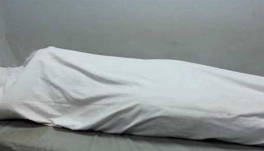 سنن احتضار المسلم: تلقين الشهادة وقراءة القرآن