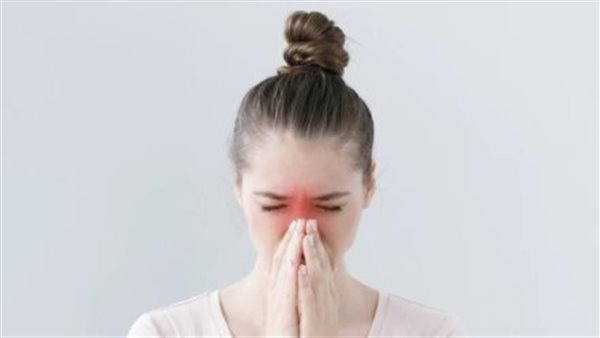 مرضى الجيوب الأنفية يحمون وجوههم بالوشاح في الطقس البارد