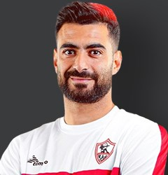 حمزة المثلوثي بقميص نادي الزمالك خلال إحدى المباريات الرسمية