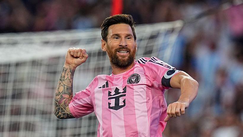 ليونيل ميسي يحتفل بتسجيل هدف مع إنتر ميامي في الدوري الأمريكي