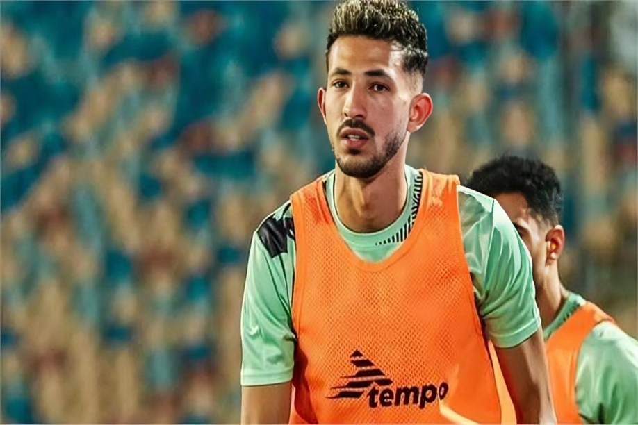 قادة فريق الزمالك خلال اجتماع لحل أزمة أحمد فتوح