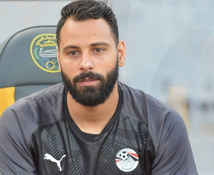 محمود جنش خلال إحدى مباريات نادي مودرن سبورت قبل انتقاله إلى الاتحاد السكندري.